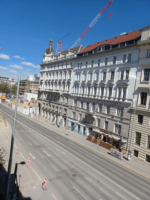 Appartement Sehr Zentral Gelegen à Vienne Extérieur photo